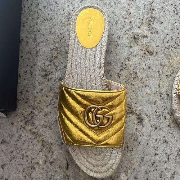 Gucci Flat Pilar Metallic Leather Slide Sandal - Picture 3 of 5